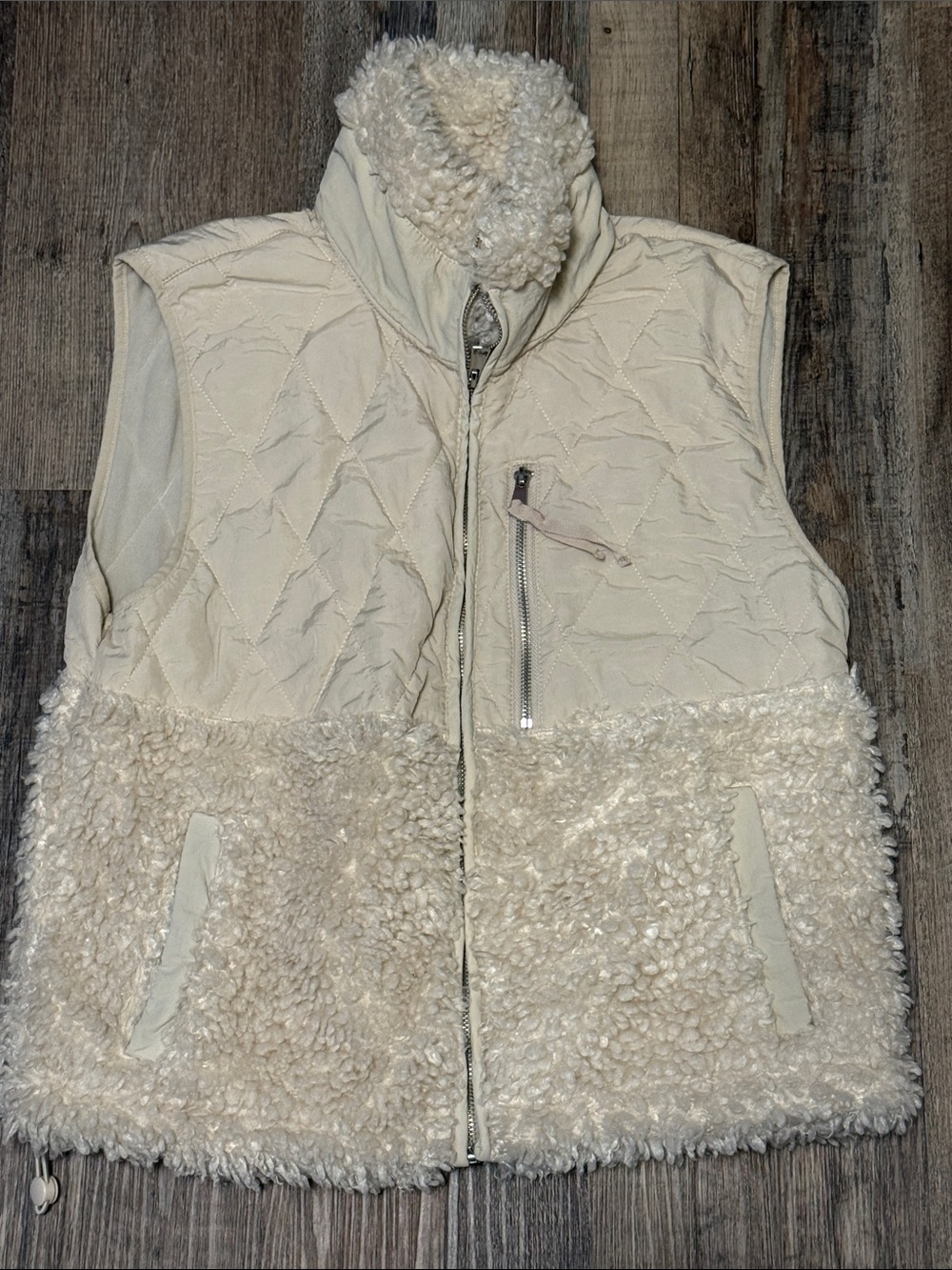Abercrombie & Fitch Cream Quilted Sherpa Mixed Media Puffer Vest‎ Size S